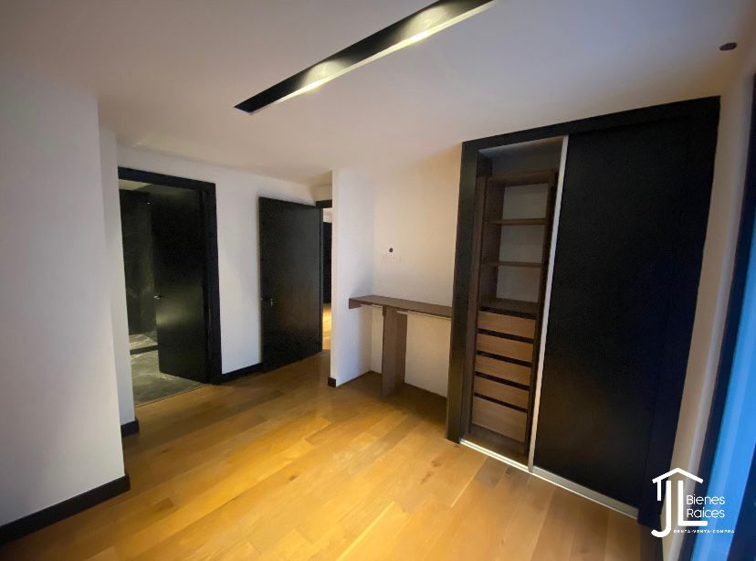 VILLA MARISCAL, ZONA 11.