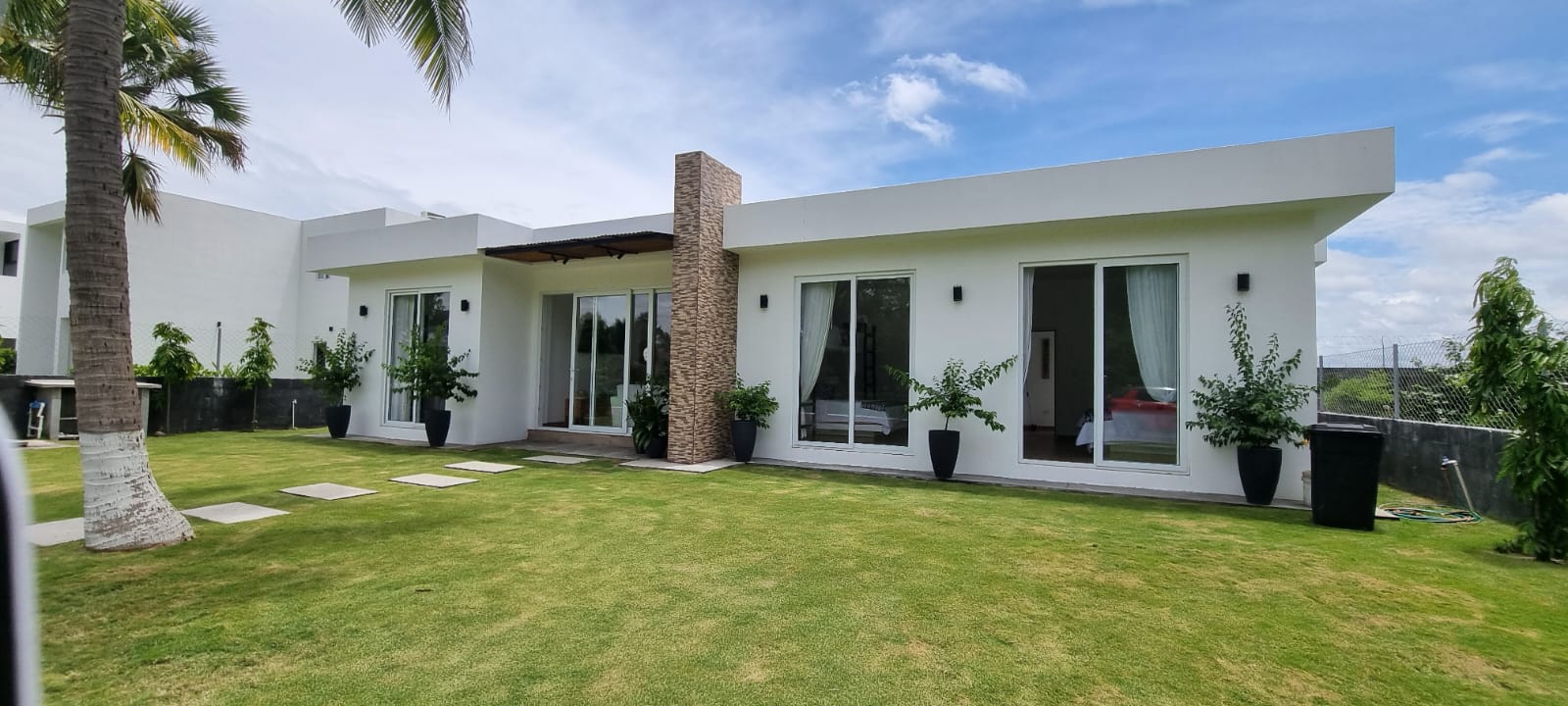 HACIENDA DEL MAR SEASIDE
