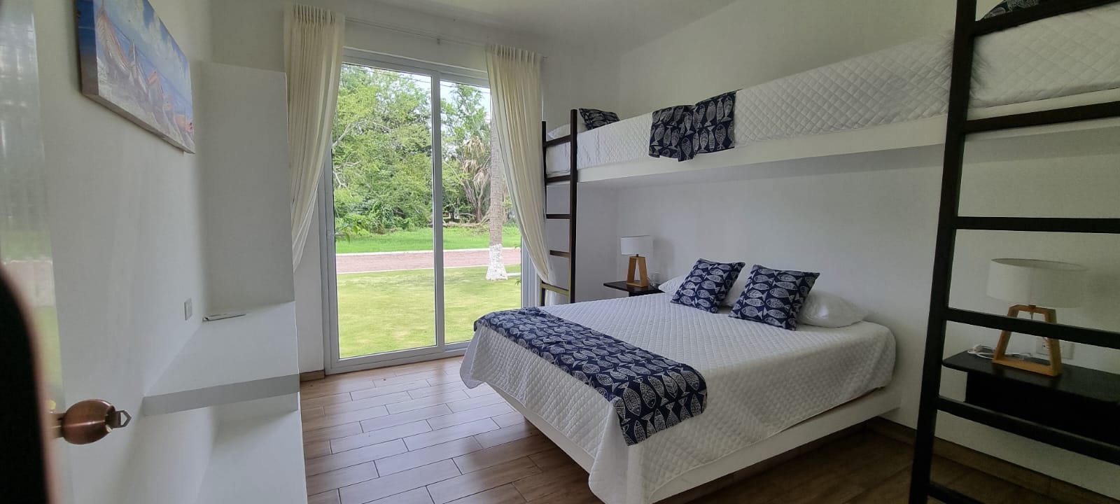 HACIENDA DEL MAR SEASIDE